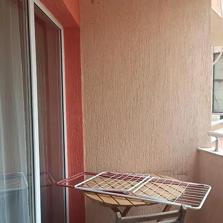 Apartm 9 Mara Gidik Street 16